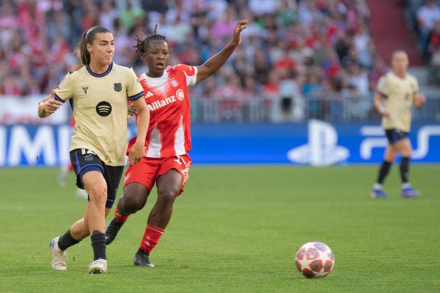 Patri Guijarro 12 Barcelona and Bernadette Amani 15 Bayern in action at the UEFA Womens Champions League match FC Bayern Munich FC Barcelona on 25 04 2026 Munich Allianz Arena Bayern Germany