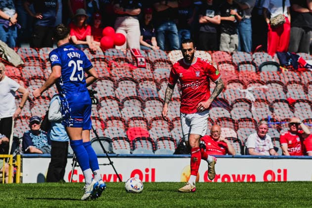 Rochdale Town play York City in the finale game of the National League at the Crown Oil Arena Featuring: Ollie Banks Where: Rochdale, United Kingdom When: 25 Apr 2026 Credit: Graham Finney Cover Images EDITORIAL USE ONLY. NOT FOR USE BY NEWSPAPERS BASED IN THE UK. Copyright: xx coverimg55644491