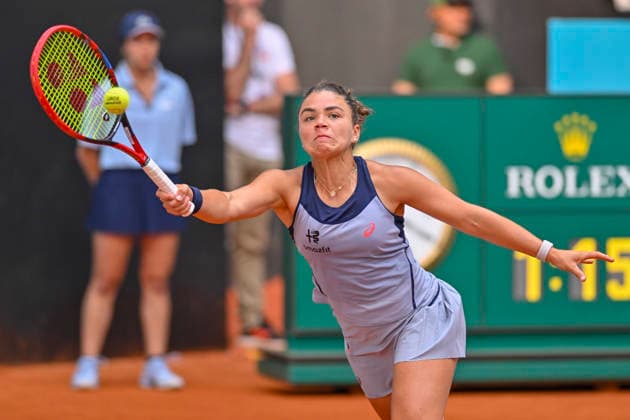 April 25, 2026, Madrid, Madrid, Spain: JASMINE PAOLINI Italy †ASICS during the Mutua Madrid Open 2026, ATP, Tennis Herren Masters 1000 and WTA, Tennis Damen 1000 tennis tournament, celebrated at Caja Magica on April 24, 2026 in Madrid, Spain. Mutua Madrid Open 2026 - Day 6 (04.25.26) - ZUMAc312 20260425_zsp_c312_386 Copyright: xOscarxManuelxSanchezx