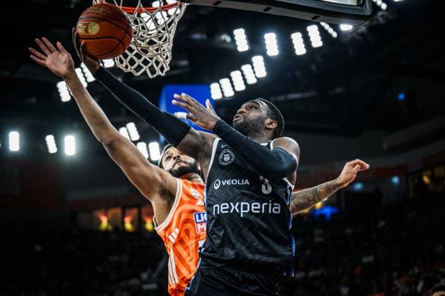 Neu Ulm, Germany, 25 04 26 Joel Soriano ratiopharm ulm and Osaro Rich Veolia Towers Hamburg battle for the ball during the Basketball Bundesliga match between ratiopharm ulm vs Veolia Towers Hamburg at the ratiopharm Arena on April 25, 2026 in Neu Ulm, Germany Photo by Harry Langer DeFodi Images ratiopharm Arena, Germany, 25 04 26 Joel Soriano ratiopharm ulm and Osaro Rich Veolia Towers Hamburg battle for the ball during the Basketball Bundesliga match between ratiopharm ulm vs Veolia Towers Hamburg at Neu Ulm on April 25, 2026 in ratiopharm Arena, Germany Photo by Harry Langer DeFodi Images Photo by Harry Langer DeFodi Images