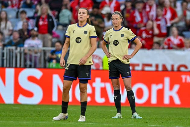 FC Barcelona players looking disappointed, disappointment, frustration, disappointed, pessimistic, 25 04 2026, Munich Germany , football, UEFA Womens Champions League, semi-final, FC Bayern Munich FC Barcelona xslx