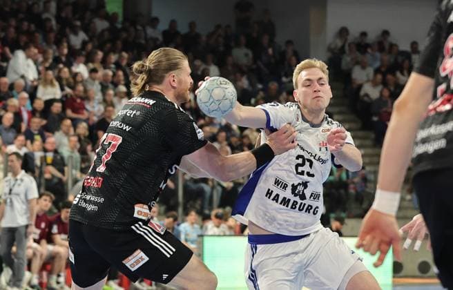 25 04 2026 Handball 1 Bundesliga DAIKIN HBL Season 2025 2026 29 Matchday HC Erlangen Metropolregion Nürnberg HCE Handball Sport Verein Hamburg DaMa xdaxmax Maciej Gebala 77, HC Erlangen HCE Einar Olafsson 23, Handball Sport Verein Hamburg