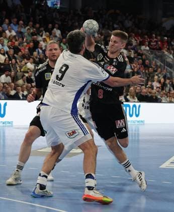 25 04 2026 Handball 1 Bundesliga DAIKIN HBL Season 2025 2026 29 Matchday HC Erlangen Metropolregion Nürnberg HCE Handball Sport Verein Hamburg DaMa xdaxmax Jacob Arenth Lassen 9, Handball Sport Verein Hamburg Sander Andreassen Overjordet 8, HC Erlangen HCE
