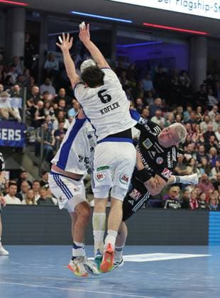 25 04 2026 Handball 1 Bundesliga DAIKIN HBL Season 2025 2026 29 Matchday HC Erlangen Metropolregion Nürnberg HCE Handball Sport Verein Hamburg DaMa xdaxmax Elias Kofler 6, Handball Sport Verein Hamburg Marek Nissen 6, HC Erlangen HCE