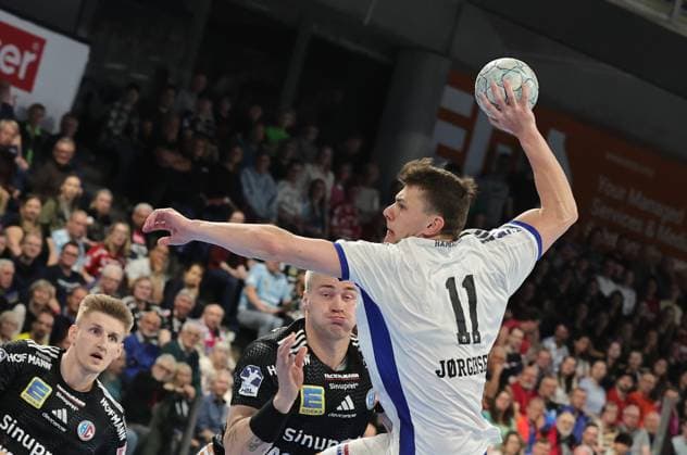 25 04 2026 Handball 1 Bundesliga DAIKIN HBL Season 2025 2026 29 Matchday HC Erlangen Metropolregion Nürnberg HCE Handball Sport Verein Hamburg DaMa xdaxmax Marek Nissen 6, HC Erlangen HCE Nicolaj Jorgensen Jörgensen 11, Handball Sport Verein Hamburg