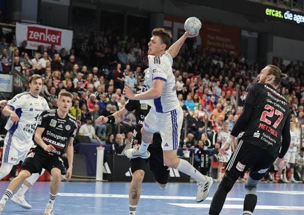 25 04 2026 Handball 1 Bundesliga DAIKIN HBL Season 2025 2026 29 Matchday HC Erlangen Metropolregion Nuremberg HCE Handball Sport Verein Hamburg DaMa xdaxmax Nicolaj Jorgensen Jörgensen 11, Handball Sport Verein Hamburg