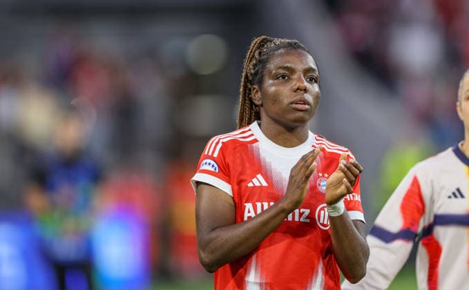 GER, Munich, Bayern Munich vs FC Barcelona, WomenÂs Champions League, Football, UEFA, Season 2025 2026, Allianz Arena, Semi-final, First leg in picture Edna Imade Bayern Munich 29 DFB DFL REGULATIONS PROHIBIT ANY USE OF PHOTOGRAPHS AS IMAGE SEQUENCES AND OR QUASI VIDEO, 25 04 2026 Copyright: HMBxMedia HendrikxHamelau