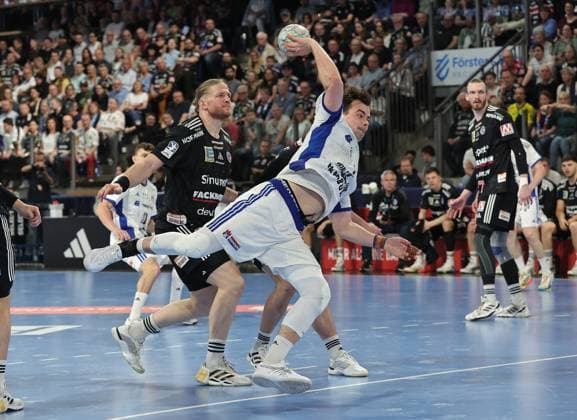25 04 2026 Handball 1 Bundesliga DAIKIN HBL Season 2025 2026 29 Matchday HC Erlangen Metropolregion Nürnberg HCE Handball Sport Verein Hamburg DaMa xdaxmax Andreas Magaard 4, Handball Sport Verein Hamburg