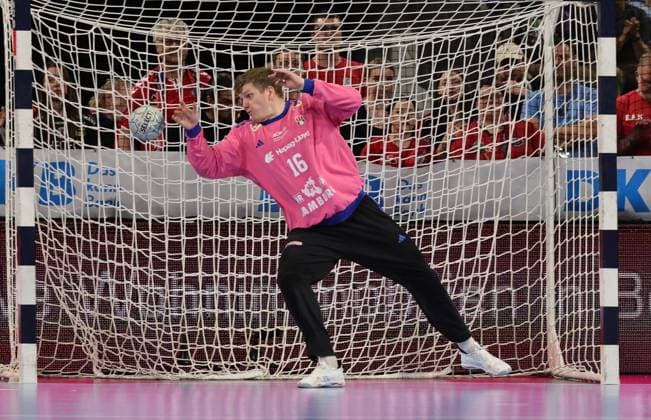 25 04 2026 Handball 1 Bundesliga DAIKIN HBL Season 2025 2026 29 Matchday HC Erlangen Metropolregion Nuremberg HCE Handball Sport Verein Hamburg DaMa xdaxmax Robin Haug 16, Handball Sport Verein Hamburg