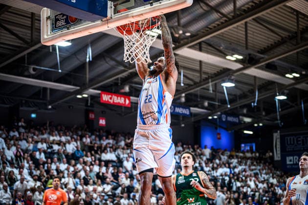easycredit BBL Basketball Bundesliga 2025 2026 31 Matchday 25 04 2026 Science City Jena vs VET CONCEPT Gladiators Trier Javon Franklin Jena Dunking Sparkassen Arena