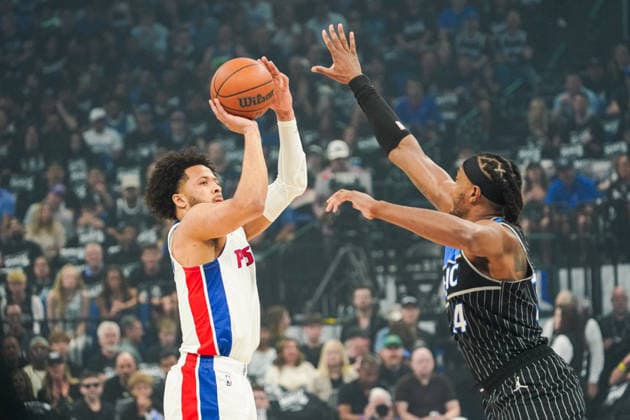Detroit Pistons at Orlando Magic, Orlando, Florida, USA Orlando, Florida, USA, April 25, 2026, Detroit Pistons guard Cade Cunningham 2 shooting a three over Wendell Carter Jr 34 at the Kia Center. Copyright: xMartyxJean-Louisx