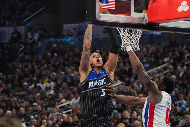 Detroit Pistons at Orlando Magic, Orlando, Florida, USA Orlando, Florida, USA, April 25, 2026, Orlando Magic forward Paolo Banchero 5 makes a powerful dunk at the Kia Center. Copyright: xMartyxJean-Louisx