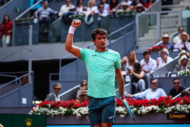 Mutua Madrid Open 2026 - Day 6 Mariano Navone of Argentina competes against Alexander Zverev of Germany during their Men s Singles match on Day Six of the Mutua Madrid Open at La Caja Magica on April 25, 2026, in Madrid, Spain. Madrid Spain  Copyright: xMiguelxReisx originalFilename:reis-notitle260425_np3KW.jpg