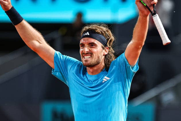 Mutua Madrid Open 2026 - Day 6 Stefanos Tsitsipas of Greece competes during his Men s Singles match on Day Six of the Mutua Madrid Open at La Caja Magica on April 25, 2026, in Madrid, Spain. Madrid Madrid Spain  Copyright: xMiguelxReisx originalFilename:reis-notitle260425_npwue.jpg