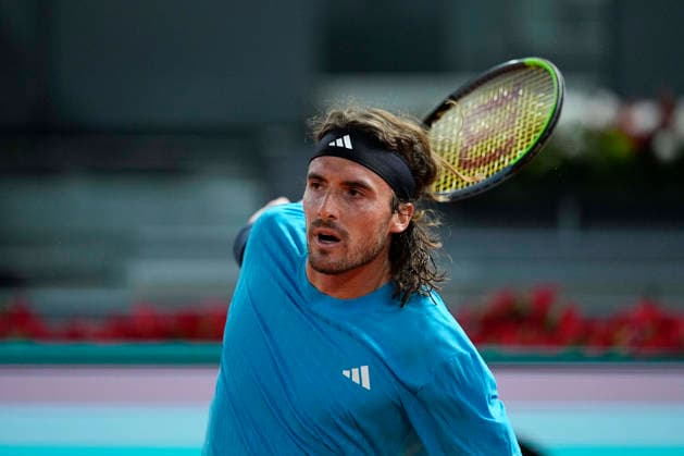 April 25, 2026, Madrid, Madrid, Spain: Stefanos Tsitsipas of Greece plays against Alexander Bublik of Kazakhstan during the Mutua Madrid Open 2026, ATP, Tennis Herren Masters 1000 and WTA, Tennis Damen 1000, at La Caja Magica on April 25, 2026 in Madrid, Spain. Madrid Spain - ZUMAa181 20260425_zaa_a181_546 Copyright: xOscarxJ.xBarrosox
