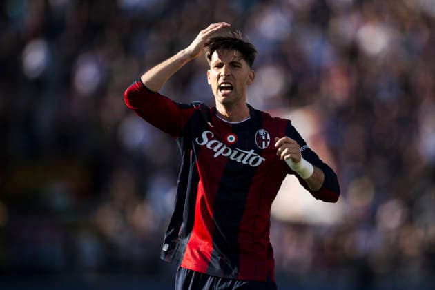 Bologna FC v AS Roma - Serie A Juan Miranda of Bologna FC reacts during the Serie A football match between Bologna FC and AS Roma. Bologna Italy Copyright: xNicolòxCampox