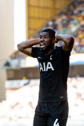Wolverhampton Wanderers v Tottenham Hotspur, Premier League Tottenham Hotspur defender Kevin Danso (4) during the Premier League match between Wolverhampton Wanderers and Tottenham Hotspur at Molineux, Wolverhampton, UK on 25 April 2026. Wolverhampton Molineux West Midlands UK Editorial use only DataCo restrictions apply See www.football-dataco.com , Copyright: xManjitxNarotrax PSI-24154-0067