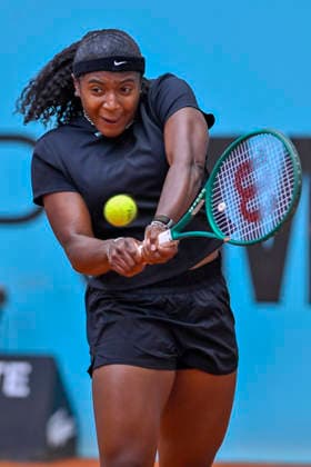April 25, 2026, Madrid, Madrid, Spain: HALLEY BAPTISTE of united states during the Mutua Madrid Open 2026, ATP, Tennis Herren Masters 1000 and WTA, Tennis Damen 1000 tennis tournament, celebrated at Caja Magica on April 24, 2026 in Madrid, Spain. Mutua Madrid Open 2026 - Day 6 (04.25.26)  - ZUMAc312 20260425_zsp_c312_405 Copyright: xOscarxManuelxSanchezx