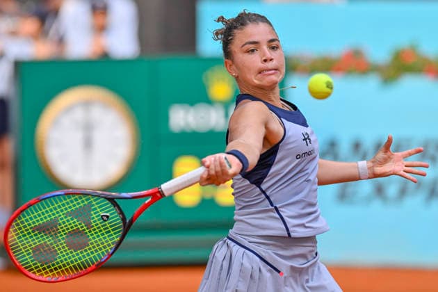 April 25, 2026, Madrid, Madrid, Spain: JASMINE PAOLINI Italy Ã¢â‚¬ ASICS during the Mutua Madrid Open 2026, ATP, Tennis Herren Masters 1000 and WTA, Tennis Damen 1000 tennis tournament, celebrated at Caja Magica on April 24, 2026 in Madrid, Spain. Madrid Spain - ZUMAc312 20260425_zsp_c312_327 Copyright: xOscarxManuelxSanchezx