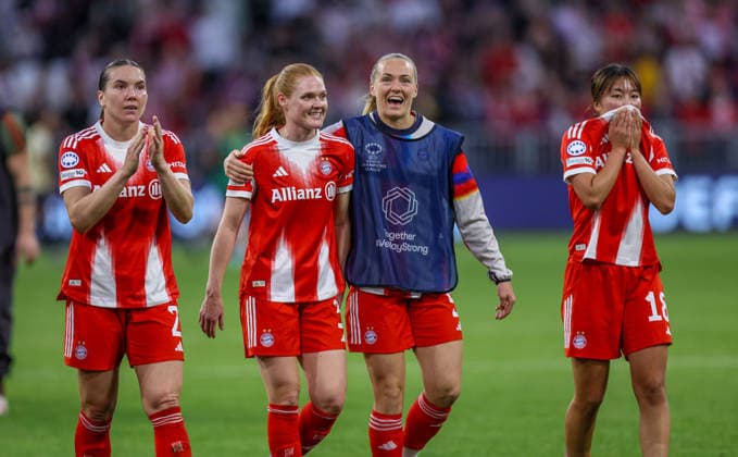 GER, Munich, Bayern Munich vs FC Barcelona, WomenÂs Champions League, Football, UEFA, Season 2025 2026, Allianz Arena, Semi-final, First leg in the picture FC Bayern Munich after the match, Joy and emotions, Stine Ballisager Bayern Munich 3 , Magdalena Eriksson Bayern Munich 5 DFB DFL REGULATIONS PROHIBIT ANY USE OF PHOTOGRAPHS AS IMAGE SEQUENCES AND OR QUASI VIDEO, 25 04 2026 Copyright: HMBxMedia HendrikxHamelau