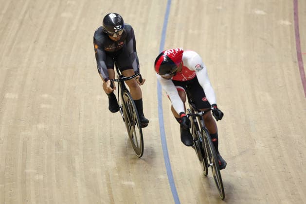 UCI Track World Cup: Nilai Picture by Alex Whitehead SWpix.com - 26 04 2026 - Cycling - UCI Track World Cup: Nilai - Velodrom Nasional Malaysia, Nilai, Malaysia - Men s Sprint - Semifinals - Nicholas Paul (Trinidad and Tobago), Mohd Azizulhasni Awang (Malaysia) Copyright: x xSWpix.comx(t axPhotographyxHubxLtd)xAlexxWhitehead SWpix.comx SWP-3030-13274