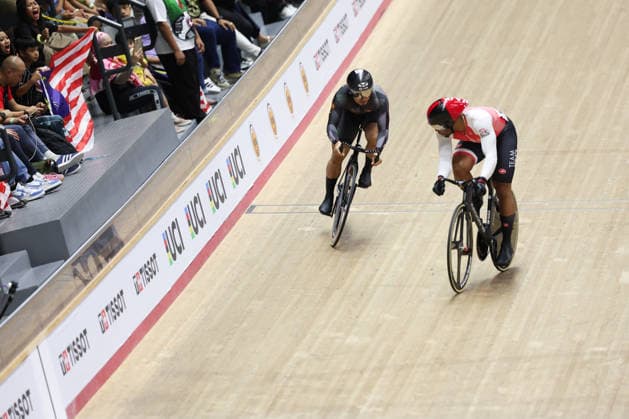 UCI Track World Cup: Nilai Picture by Alex Whitehead SWpix.com - 26 04 2026 - Cycling - UCI Track World Cup: Nilai - Velodrom Nasional Malaysia, Nilai, Malaysia - Men s Sprint - Semifinals - Nicholas Paul (Trinidad and Tobago), Mohd Azizulhasni Awang (Malaysia) Copyright: x xSWpix.comx(t axPhotographyxHubxLtd)xAlexxWhitehead SWpix.comx SWP-3030-13275