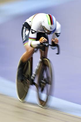 UCI Track World Cup: Nilai Picture by Alex Whitehead SWpix.com - 26 04 2026 - Cycling - UCI Track World Cup: Nilai - Velodrom Nasional Malaysia, Nilai, Malaysia - Women s Omnium - Tempo Race 2 4 - Lorena Wiebes (Netherlands) Copyright: x xSWpix.comx(t axPhotographyxHubxLtd)xAlexxWhitehead SWpix.comx SWP-3030-13301