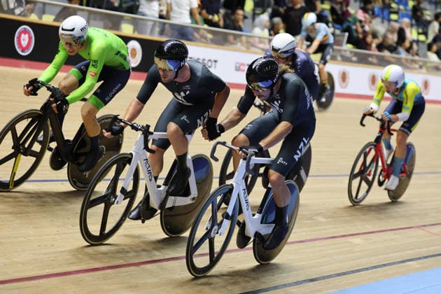 UCI Track World Cup: Nilai Picture by Alex Whitehead SWpix.com - 26 04 2026 - Cycling - UCI Track World Cup: Nilai - Velodrom Nasional Malaysia, Nilai, Malaysia - Men s Madison - Final - George Jackson (New Zealand) and Thomas Sexton (New Zealand) Copyright: x xSWpix.comx(t axPhotographyxHubxLtd)xAlexxWhitehead SWpix.comx SWP-3030-13314