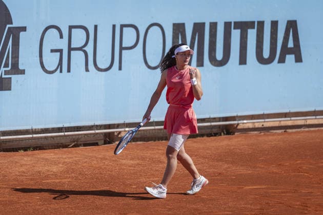 Mutua Madrid Open tennis tournament MADRID, SPAIN - APRIL 26: Turkish tennis player Zeynep Sonmez in action against Argentine s Solana Sierra (not seen) during the WTA, Tennis Damen women s singles third-round match of the Mutua Madrid Open at Caja Magica in Madrid, Spain, on April 26, 2026. Alberto Gardin Anadolu Madrid Spain. Editorial use only. Please get in touch for any other usage.  Copyright: x2026xAnadoluxAlbertoxGardinx