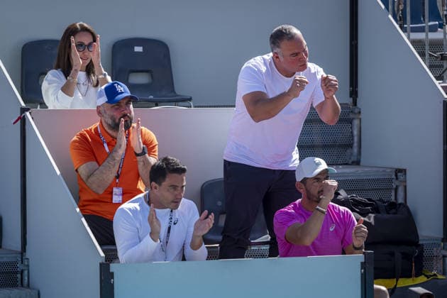 Mutua Madrid Open tennis tournament MADRID, SPAIN - APRIL 26: Technical team follows the match where Turkish tennis player Zeynep Sonmez (not seen) competes against Argentine s Solana Sierra (not seen) during the WTA, Tennis Damen women s singles third-round match of the Mutua Madrid Open at Caja Magica in Madrid, Spain, on April 26, 2026. Alberto Gardin Anadolu Madrid Spain. Editorial use only. Please get in touch for any other usage.  Copyright: x2026xAnadoluxAlbertoxGardinx