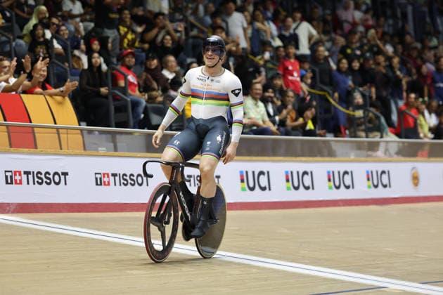 UCI Track World Cup: Nilai Picture by Alex Whitehead SWpix.com - 26 04 2026 - Cycling - UCI Track World Cup: Nilai - Velodrom Nasional Malaysia, Nilai, Malaysia - Men s Sprint - Final for Gold - Harrie Lavreysen (Netherlands) wins the Gold Medal Copyright: x xSWpix.comx(t axPhotographyxHubxLtd)xAlexxWhitehead SWpix.comx SWP-3030-13349