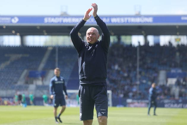 Soccer 2 Bundesliga 31 Matchday VfL Bochum SpVgg Greuther Fürth on 26 02 2026 at Vonovia Ruhrstadion in Bochum Uwe Rösler Coach Head Coach Bochum DFL regulations prohibit any use of photographs as image sequences and or quasi video xJRx