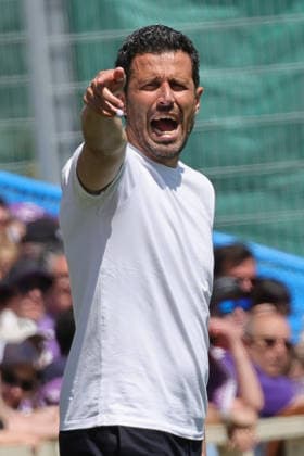 ACF Fiorentina v US Sassuolo Calcio - Serie A Head Coach Fabio Grosso of US Sassuolo gestures during the Italian Serie A football match between ACF Fiorentina and US Sassuolo Calcio , on April 26 ,2026 at the Artemio-Franchi stadium in Florence. Firenze FI Italy  Copyright: xAndreaxMartinix originalFilename:martini-acffiore260426_npONS.jpg