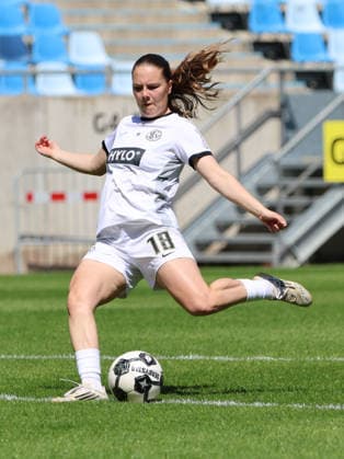 26 04 2026, Soccer, Women, Regionalliga Südwest, Season 2025 2026, 1 FC Saarbrücken SV 07 Elversberg, Rachel Kirps SV 07 Elversberg Saarbrücken Ludwigsparkstadion Saarland Germany DEU Copyright: xSebastianxBachx