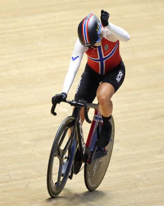UCI Track World Cup: Nilai Picture by Alex Whitehead SWpix.com - 26 04 2026 - Cycling - UCI Track World Cup: Nilai - Velodrom Nasional Malaysia, Nilai, Malaysia - Women s Omnium - Points Race 4 4 - Anita Yvonne Stenberg (Norway) wins the Gold Medal Copyright: x xSWpix.comx(t axPhotographyxHubxLtd)xAlexxWhitehead SWpix.comx SWP-3030-13379
