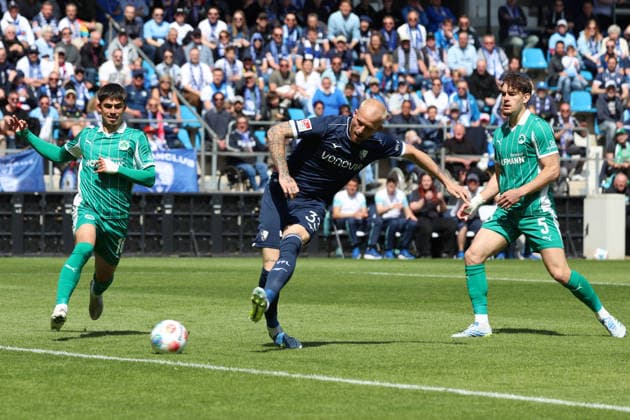 26 04 2026, xrekx, Fußball 2 Bundesliga, VfL Bochum SpVgg Greuther Fuerth v l Goal shot to 1 0 by Philipp Hofmann VfL Bochum DFL DFB REGULATIONS PROHIBIT ANY USE OF PHOTOGRAPHS as IMAGE SEQUENCES and or QUASI VIDEO Bochum