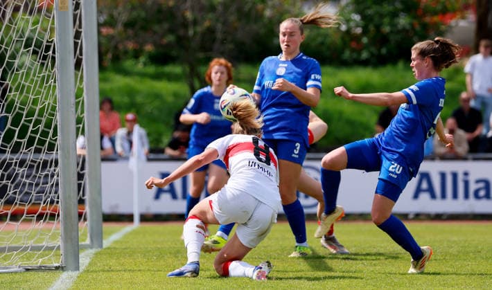 26 04 2026, Germany, Stuttgart, Soccer 2 Women Bundesliga, Matchday 15, VfB Stuttgart vs SV Meppen 1912, 2 0 Goal, f l Nina Rolfes SVM , Scorer Maximiliane Rall VfB , Chantal Schouwstra SVM