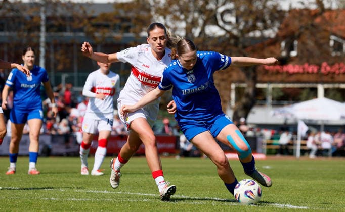 26 04 2026, Germany, Stuttgart, Soccer 2 Womens Bundesliga, Matchday 15, VfB Stuttgart vs SV Meppen 1912, f l Daphina Redzepi VfB , Laura Bröring SV