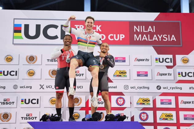 UCI Track World Cup: Nilai Picture by Alex Whitehead SWpix.com - 26 04 2026 - Cycling - UCI Track World Cup: Nilai - Velodrom Nasional Malaysia, Nilai, Malaysia - Men s Sprint Podium - Harrie Lavreysen (Netherlands) receiving the Gold Medal with Nicholas Paul (Trinidad and Tobago) receiving the Silver Medal and Mohd Azizulhasni Awang (Malaysia) receiving the Bronze Medal Copyright: x xSWpix.comx(t axPhotographyxHubxLtd)xAlexxWhitehead SWpix.comx SWP-3030-13412