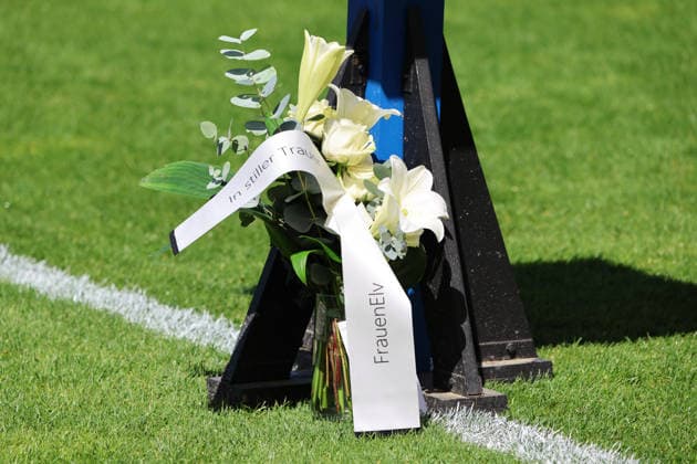 26 04 2026, Football, Women, Regionalliga Südwest, Season 2025 2026, 1 FC Saarbrücken SV 07 Elversberg, The mourning service for Tamara Mendler of the women of SV 07 Elversberg Saarbrücken Ludwigsparkstadion Saarland Germany DEU Copyright: xSebastianxBachx