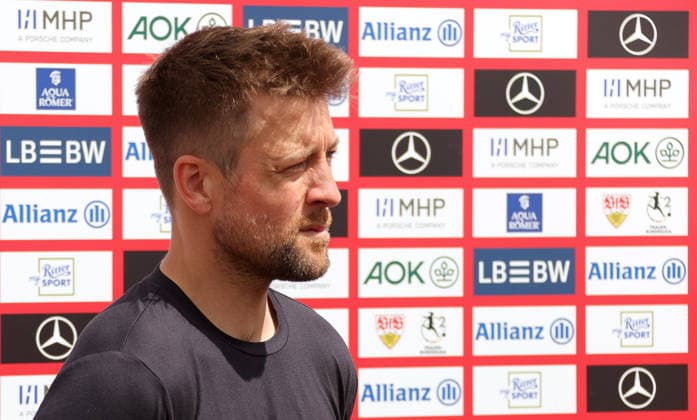 26 04 2026, Germany, Stuttgart, Soccer 2 Womens Bundesliga, Matchday 15, VfB Stuttgart vs SV Meppen 1912, VfB Coach Nico Schneck