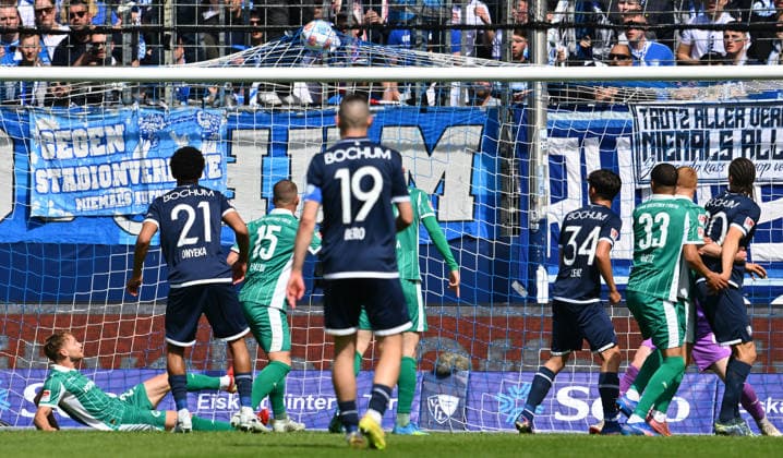 26 04 2026 Soccer Season 2025 2026 2 Soccer Bundesliga 31 Matchday VfL Bochum SpVgg Greuther Fürth SGF Kleeblatt Sportfoto Zink xwoxzix DFL regulations prohibit any use of photographs as image sequences and or quasi video only for editorial use Treffer Torschuß zum 2 0 durch Philipp Hofmann 33, VfL Bochum , nicht im Bild