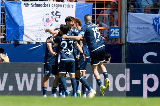 Philipp Hofmann VfL Bochum celebrates after scoring his team s second goal during the 2 Bundesliga match between VfL Bochum and SpVgg Greuther Fürth at Vonovia Ruhrstadion on April 26, 2026 in Bochum, Germany, Germany Photo by Max Maiwald DeFodi Images Philipp Hofmann VfL Bochum celebrates after scoring his team s second goal during the 2 Bundesliga match between VfL Bochum and SpVgg Greuther Fürth at Vonovia Ruhrstadion on April 26, 2026 in Bochum, Germany Photo by Max Maiwald DeFodi Images Photo by Max Maiwald DeFodi Images