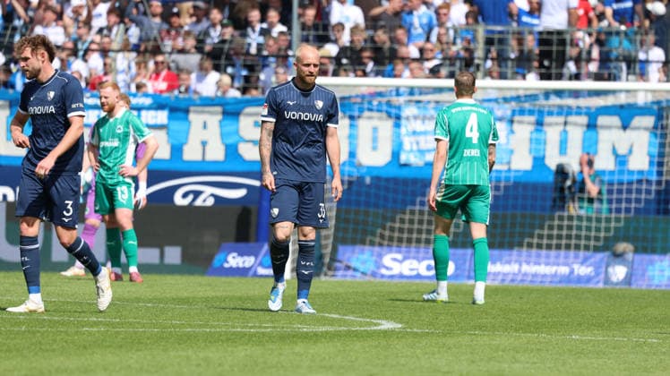 26 04 2026, xrekx, Fußball 2 Bundesliga, VfL Bochum SpVgg Greuther Fuerth v l Torjubel nach dem Tor zum celebrating the goal celebrate 2 0 durch Philipp Hofmann VfL Bochum DFL DFB REGULATIONS PROHIBIT ANY USE OF PHOTOGRAPHS as IMAGE SEQUENCES and or QUASI VIDEO Bochum