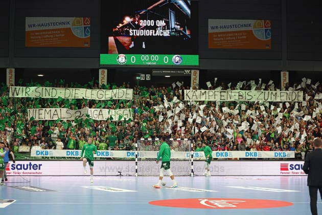 26 04 2026, xovx, Handball Daikin Handball Bundesliga, HSG Wetzlar Bergischer HC Choreography of the fans of HSG Wetzlar Wetzlar Buderus Arena Hessen Germany EN