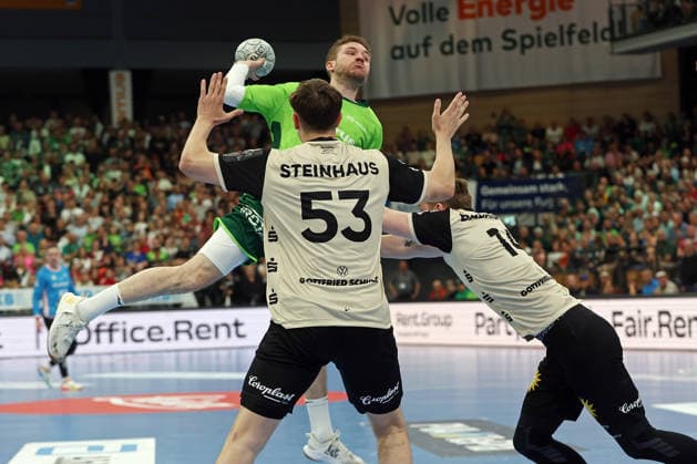 26 04 2026, xovx, Handball Daikin Handball Bundesliga, HSG Wetzlar Bergischer HC v l b53m Dominik Mappes HSG Wetzlar , Gerdas Babarskas Bergischer HC , Wetzlar Buderus Arena Hessen Germany EN