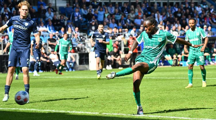 26 04 2026 Soccer Season 2025 2026 2 Soccer Bundesliga 31 Matchday VfL Bochum SpVgg Greuther Fürth SGF Kleeblatt Sportfoto Zink xwoxzix DFL regulations prohibit any use of photographs as image sequences and or quasi video only for editorial use Noel Futkeu 9, SpVgg Greuther Fürth erzielt Treffer Tor Torschuß zum 2 1