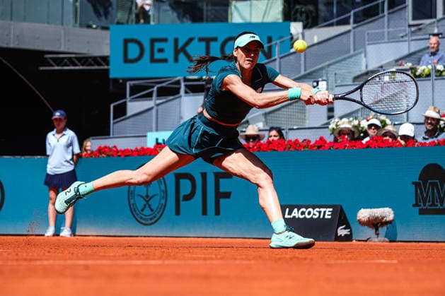 Mutua Madrid Open 2026 - Day 7 Sorana Cirstea of Romania competes against Coco Gauff of the United States during their Women s Singles match on Day Seven of the Mutua Madrid Open at La Caja Magica on April 26, 2026, in Madrid, Spain. Madrid Madrid Spain  Copyright: xMiguelxReisx originalFilename:reis-notitle260426_nptmP.jpg