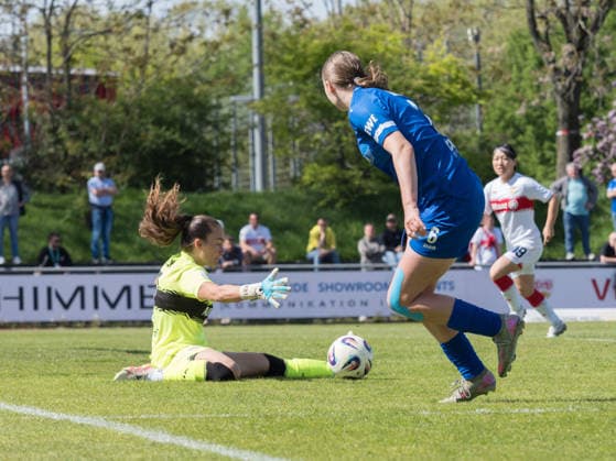 Kiara Beck VfB Stuttgart, 01 klaert Torschuss GER, VfB Stuttgart vs SV Meppen, Football, 2 Womens Bundesliga, Matchday 23, Season 2025 2026, 26 04 2026 GER, VfB Stuttgart vs SV Meppen, Football, 2 Womens Bundesliga, Matchday 23, Season 2025 2026, 26 04 2026 Stuttgart Copyright: xEibner-Pressefoto CarstenxSchwerx EP_CSG