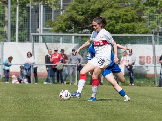 Reena Wichmann VfB Stuttgart, 28 on the ball GER, VfB Stuttgart vs SV Meppen, Football, 2 Womens Bundesliga, Matchday 23, Season 2025 2026, 26 04 2026 GER, VfB Stuttgart vs SV Meppen, Football, 2 Womens Bundesliga, Matchday 23, Season 2025 2026, 26 04 2026 Stuttgart Copyright: xEibner-Pressefoto CarstenxSchwerx EP_CSG